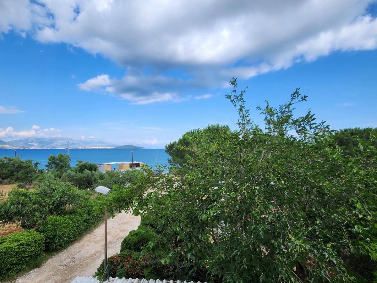 Airport Split Apartment Kastel Stafilic Exterior photo