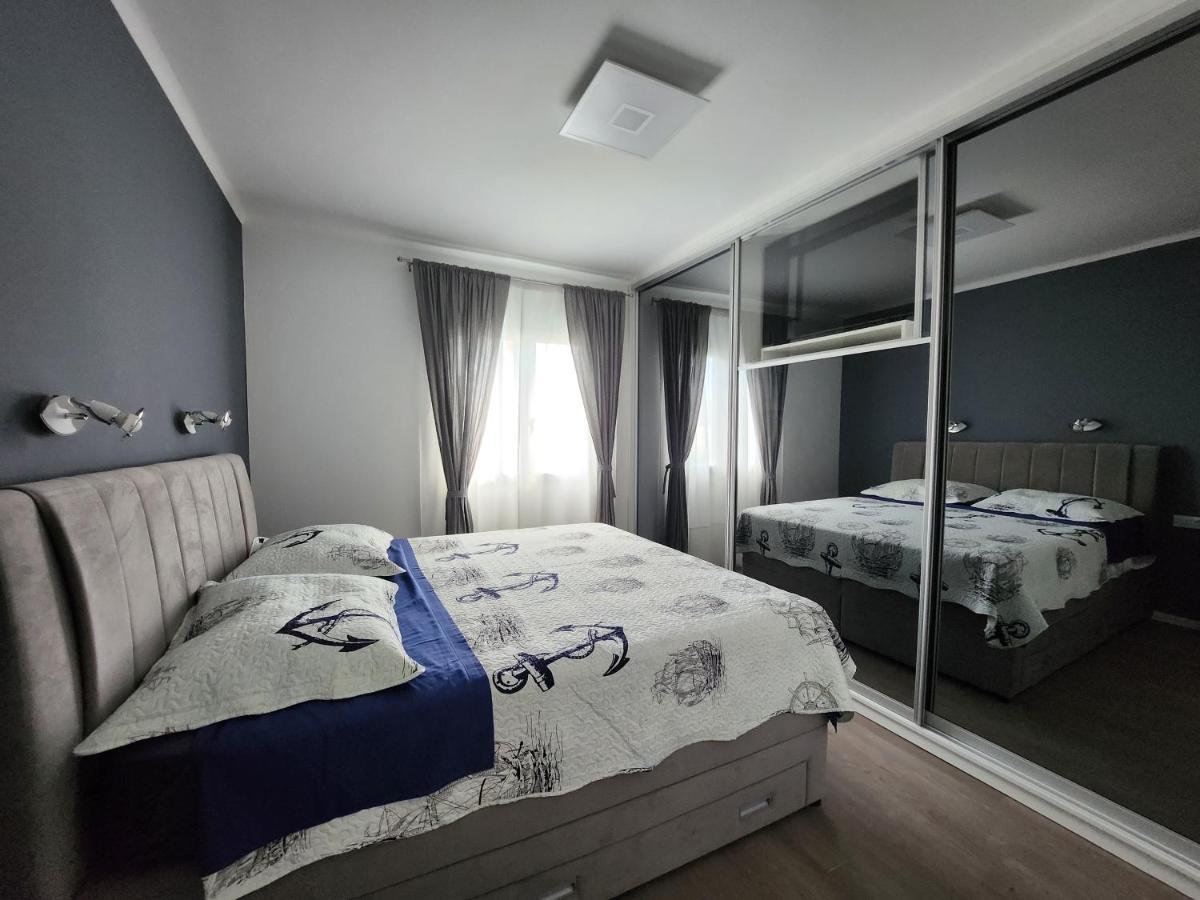 Airport Split Apartment Kastel Stafilic Exterior photo