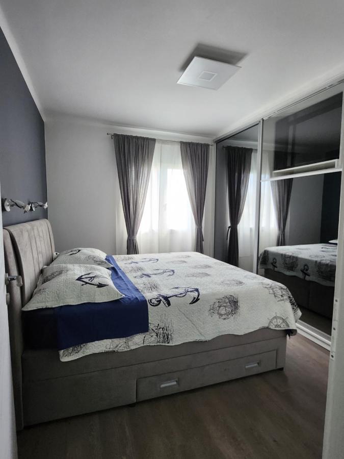 Airport Split Apartment Kastel Stafilic Exterior photo