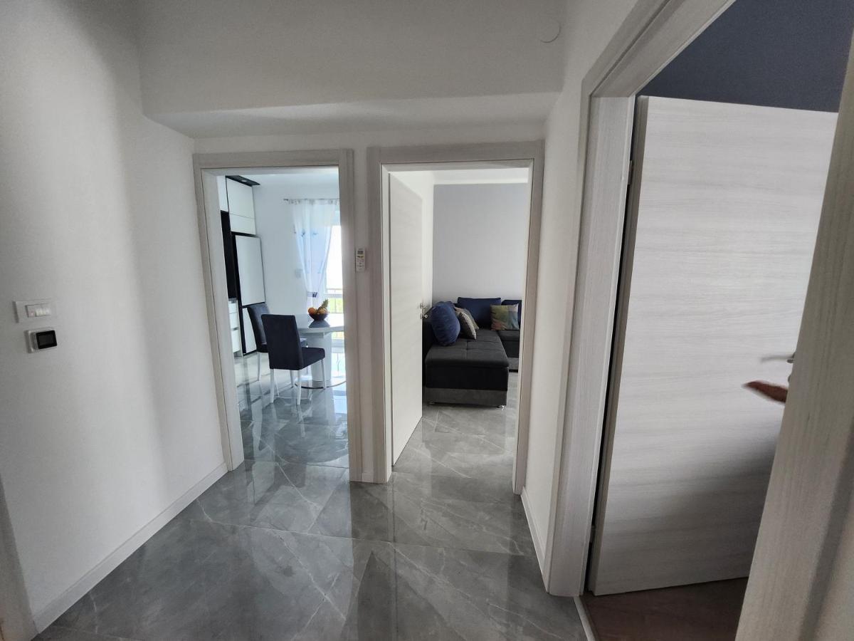 Airport Split Apartment Kastel Stafilic Exterior photo